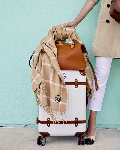 Всегда ли в моде классика фото