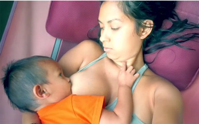 Мама кормит грудью - 1570 качественных порно видео
