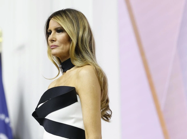 Мелания Трамп представила официальный портрет в Instagram-аккаунте Первой леди США