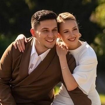 Клава Кока и Дима Масленников показали фото в свадебных образах: «Самые чувственные в моей жизни»