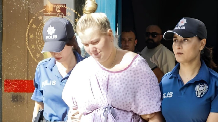 Пытается вернуть себе ребенка: что известно о женщине, которая бросила малышку-дочь в туалете Анталии | Источник: соцсети