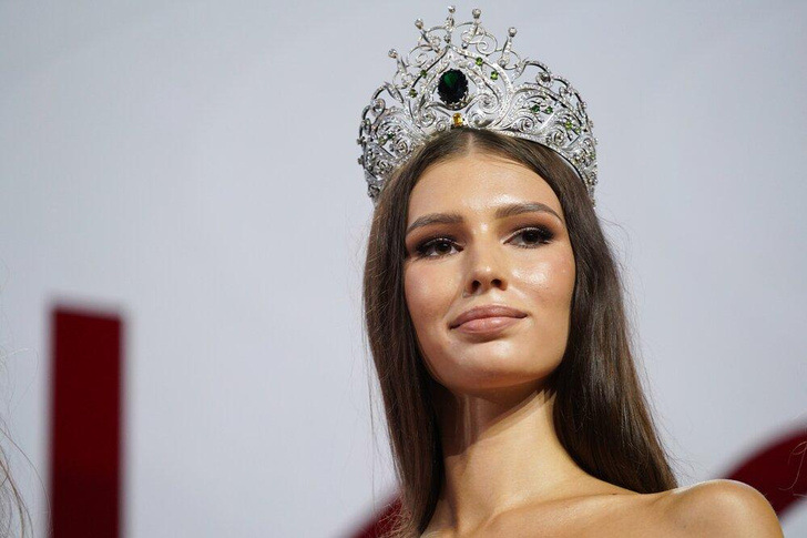 Обвинений в пластике не будет: на конкурсе «Мисс Москва» победила натуральная красота — фото Лилианы Булатовой