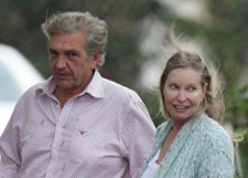 Вдова Патрика Суэйзи снова вышла замуж