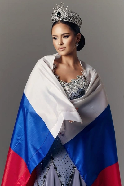 Елизавета Гурьянова | www.starhit.ru