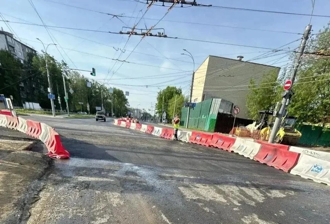 На время ремонта проезд организовали по одной полосе в каждом направлении | Источник: ООО «Экологические проекты»