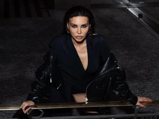 В Париже Оксана Самойлова расплакалась на публике — и сама не поняла из-за чего | Источник: samoylovaoxana / Instagram (экстремистская организация, деятельность запрещена на территории РФ)