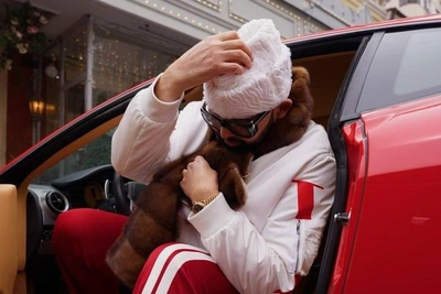 Николай Василенко проехал на Ferrari по набережной Ростова