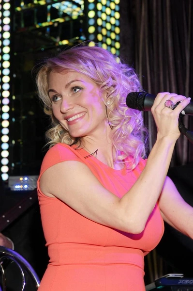 Екатерина Гордон | www.starhit.ru