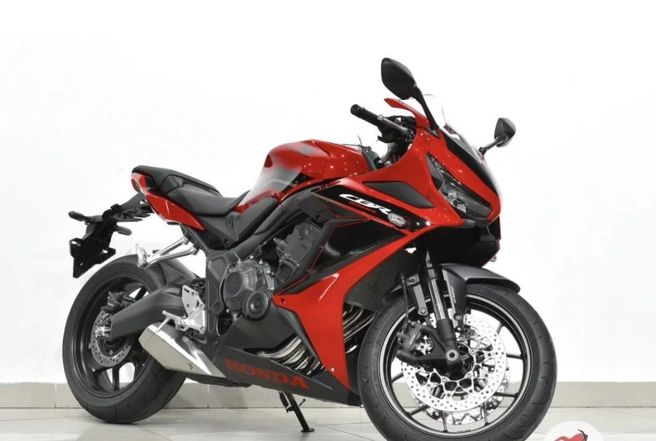 Honda CBR650R | Источник: «Авито Авто»
