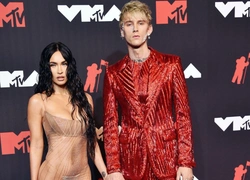 Меган Фокс и Machine Gun Kelly снова вместе: что известно о статусе их непростых отношений
