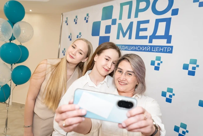 На торжественном открытии можно было выиграть скидочные сертификаты, получить приятные сувениры и сделать памятные снимки в фотозоне | Источник: Юлия Неструева