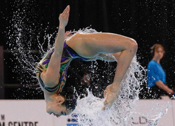 Казахстанки завоевали лицензии на Олимпиаду-2024 в артистическом плавании