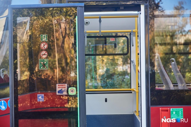 Экипаж маршрута будет информировать пассажиров об изменениях | Источник: Александр Ощепков / NGS.RU