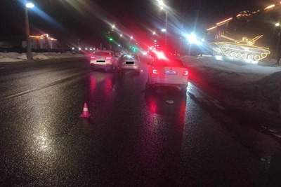 В Кургане автомобиль сбил женщину на проспекте Машиностроителей