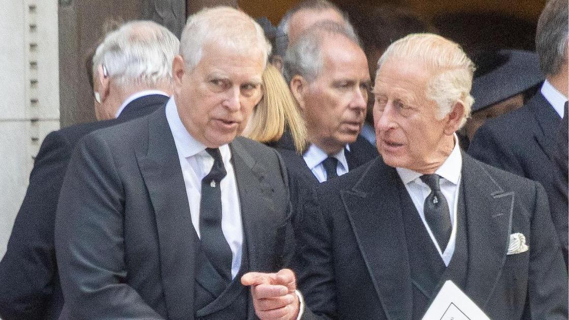 Зло должно быть наказано: король Карл III отреагировал на арест брата