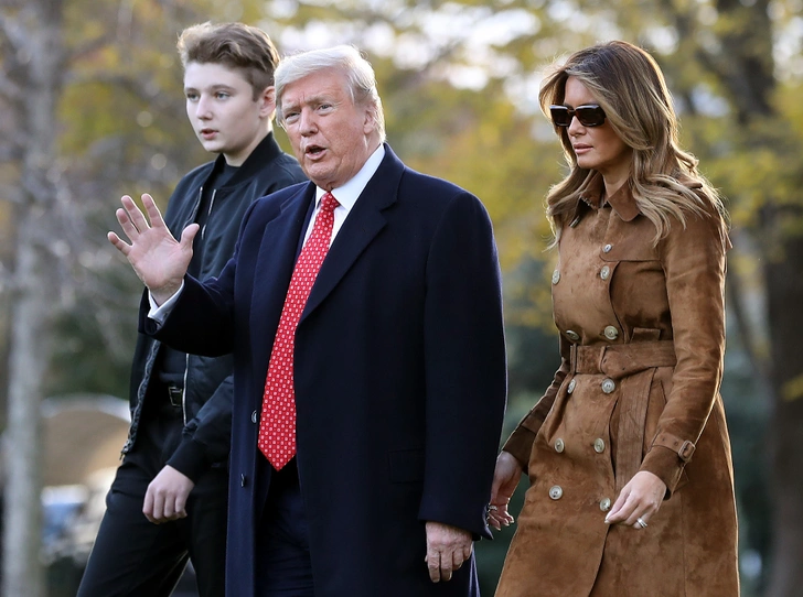 Бэррон, Дональд и Мелания Трамп