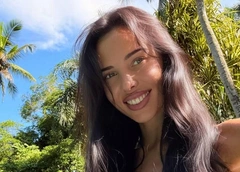 Анастасия Решетова жалеет о ринопластике, сделанной в 18 лет: «Сейчас бы не пошла на операцию»