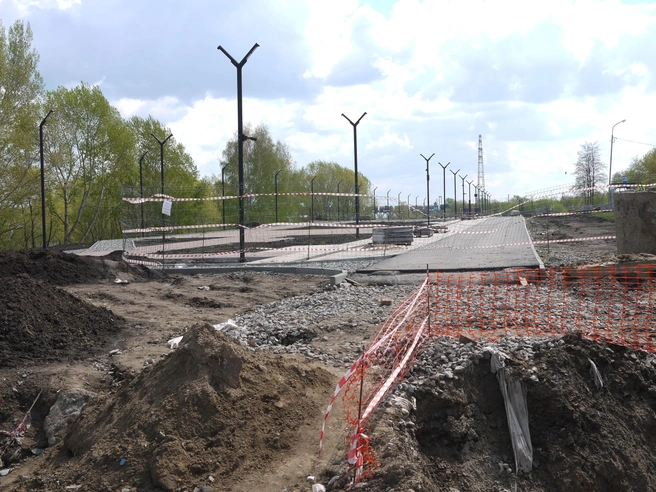 В парке много чего сделано, но гулять в нём пока можно не везде | Источник: Стас Соколов / NGS.RU