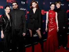 Роковая Боярская растаяла в объятиях мужа, юная Калинина удивила латексным платьем на премьере «Тоннеля»