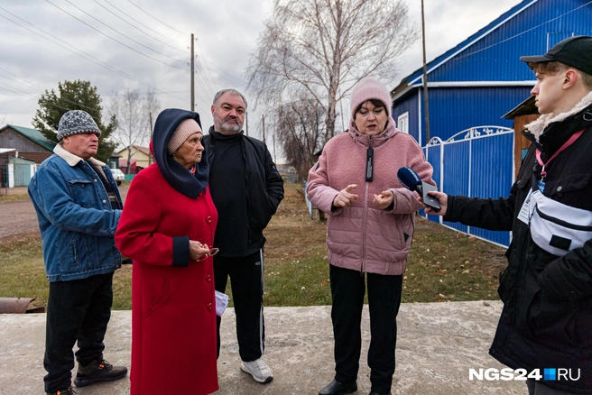 Люди охотно рассказывают о всех поптыках пересмотра цены | Источник: Мария Ленц / NGS24.RU