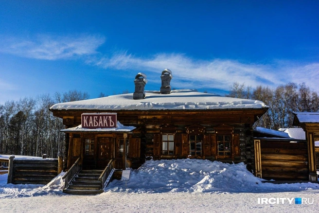Куда же без кабака в зоне тракта? Эту постройку вывезли из села Тулюшка Куйтунского района | Источник: Алина Ринчино / «ИрСити»