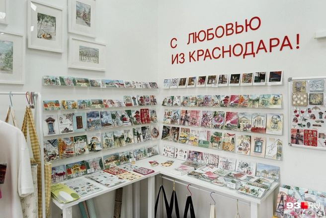 Евгения&nbsp;— художник-самоучка | Источник: Дарья Паращенко / 93.RU