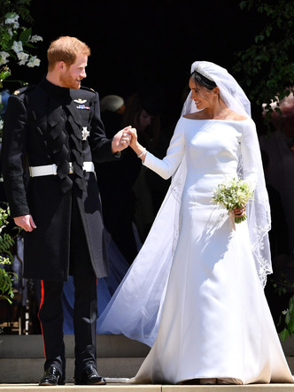 Не вошли в историю: самые непопулярные свадебные платья королевских особ