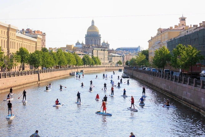 С воды любимый Петербург выглядит совсем по-другому | Источник: Михаил Огнев