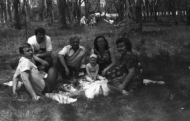 Пикник в роще, 1986 год  | Источник: Pastvu.com