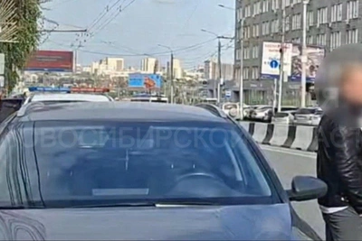 Лихача с долгом по штрафам задержали в Новосибирске