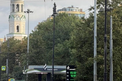 Некоторые водители Петербурга заметили бензин без очередей