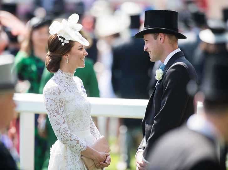 Чья шляпа лучше: герцогиня Кембриджская и другие на Royal Ascot 2017