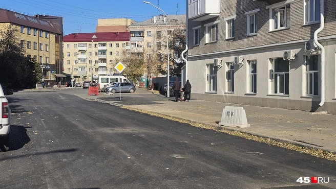 По улице Тобольной можно выехать на Коли Мяготина | Источник: Дарья Никитченко / 45.RU
