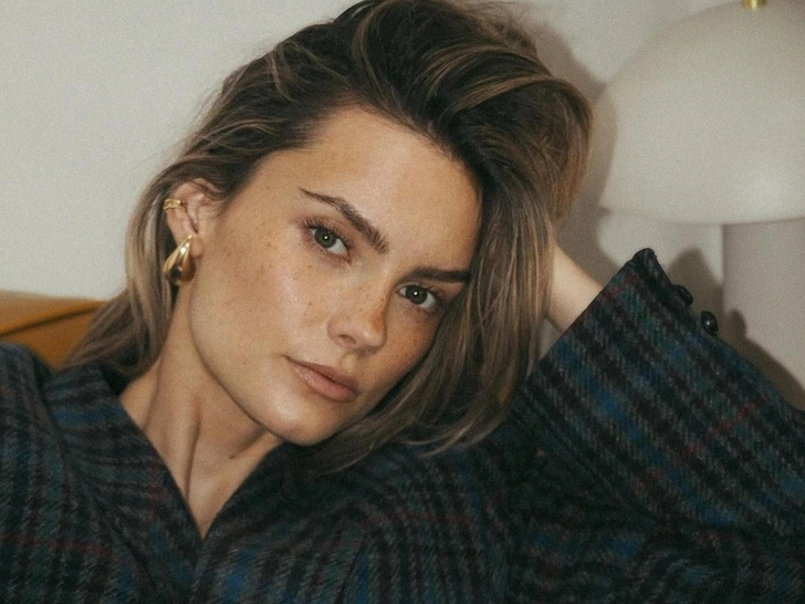 Секрет густых волос: неожиданный способ борьбы с выпадением, который покорил соцсети | marieclaire.ru