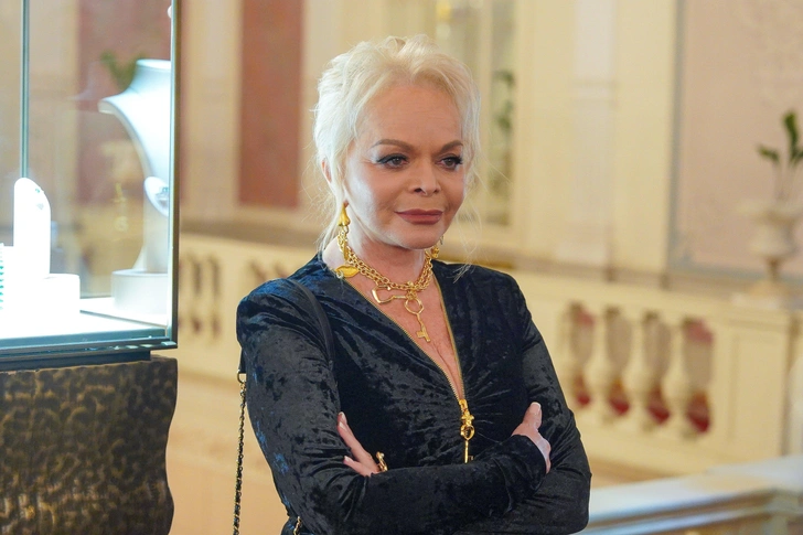 Лариса Долина | www.starhit.ru