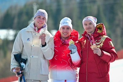 Красноярский горнолыжник победил на Паралимпиаде в Италии