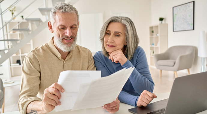 Финансовая грамотность на пенсии: как помочь пожилым родителям?