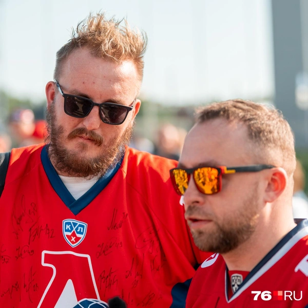 Преданного фаната видно по расписанной футболке | Источник: Александр Куренной / 76.RU