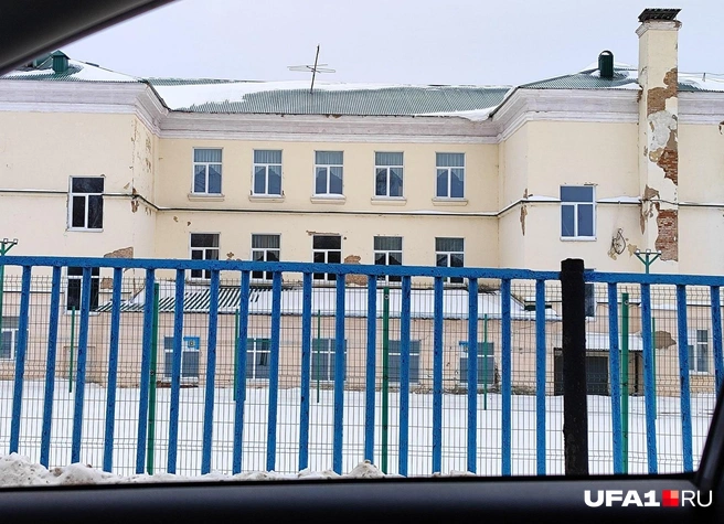Школа стала «заброшкой» | Источник: читатель UFA1.RU