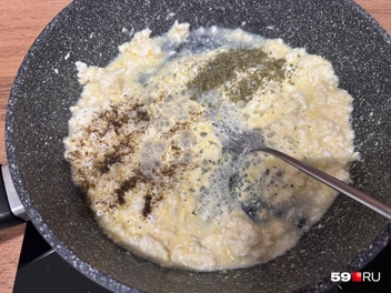 Специи добавляем по вкусу, свежую петрушку&nbsp;— тоже | Источник: Наталья Пальникова / 59.RU
