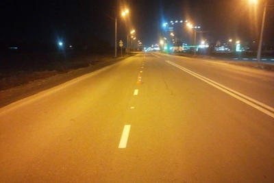 В Южно-Сахалинске обновляют разметку на автодорогах