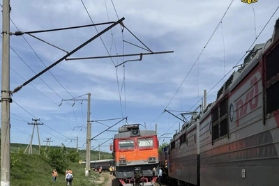 В Саратовской области сошел с рельсов пассажирский поезд