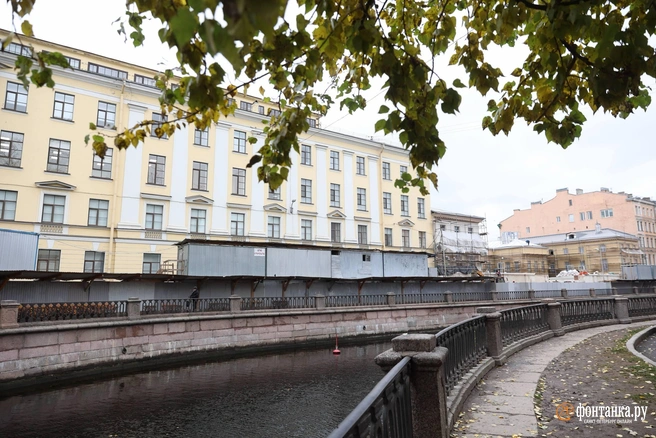 Пробирная палата возвращается. Как идет строительство спорткомплекса на канале Грибоедова | Источник: Сергей Михайличенко / «Фонтанка.ру»