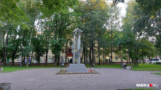 Монумент в сквере Науки | Источник: Анна Голубницкая / MSK1.RU