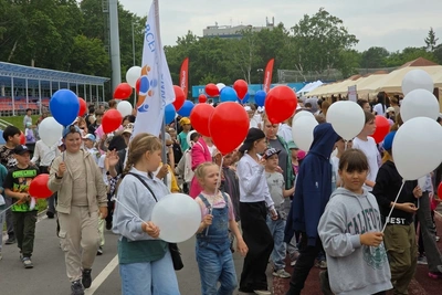 В Южно-Сахалинске масштабно отметили День семьи, любви и верности
