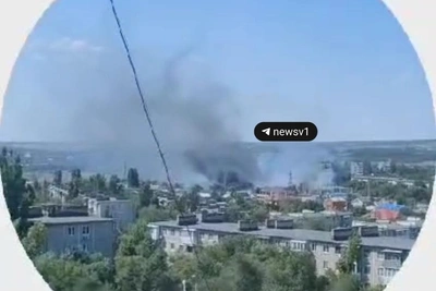 Клубы дыма встревожили жителей севера Волгограда