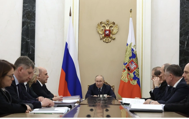 Путин: замедление роста ВВП — рукотворное, влияние повышения НДС на цены — краткосрочное | Источник: Кремль