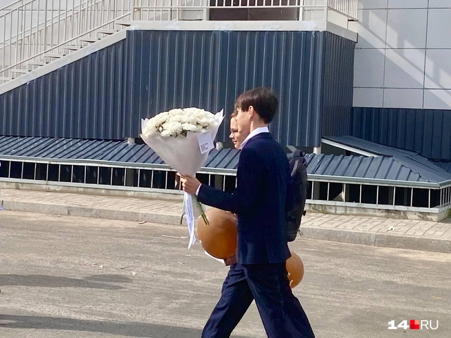 Какое Первое сентября без букета любимой учительнице | Источник: Надежда Ефимова / 14.RU