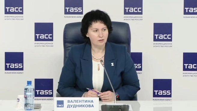 Заместитель губернатора Валентина Дудникова рассказала о системе кадетского образования | Источник: Nso.ru