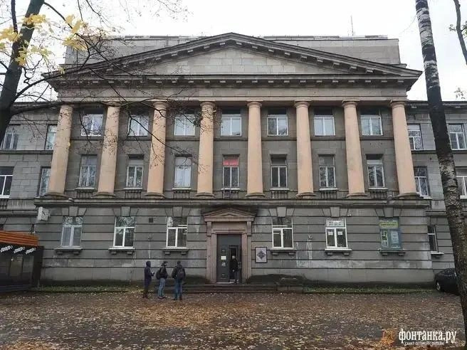 Снести ВНИИБ не получится, пока он в списке объектов с признаками памятника культуры | Источник: Михаил Огнев / «Фонтанка.ру»